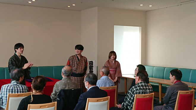 経営学部同窓会　落語会及び忘年会