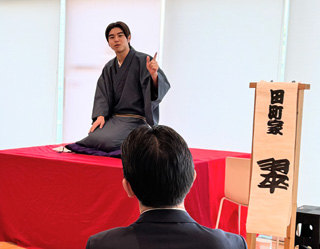 経営学部同窓会　落語会及び忘年会　開催