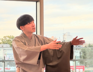 経営学部同窓会　落語会及び忘年会　開催